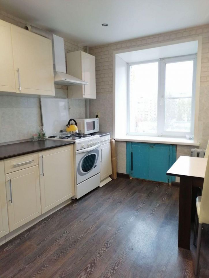 4-комн квартира Металлистов улица, 70