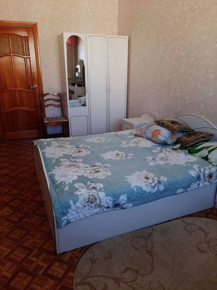 3-комн квартира 5-я просека, 103