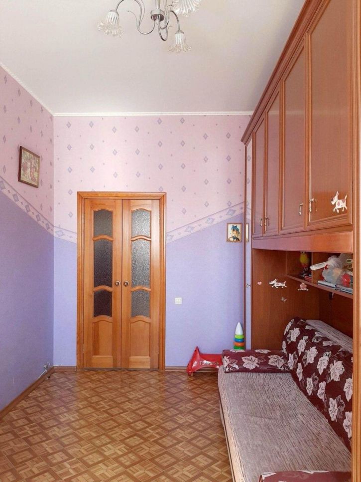 3-комн квартира 5-я просека, 103