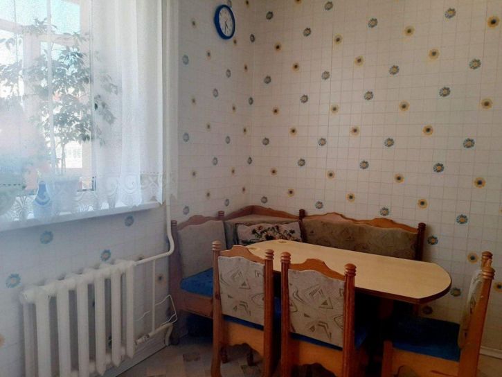 3-комн квартира 5-я просека, 103