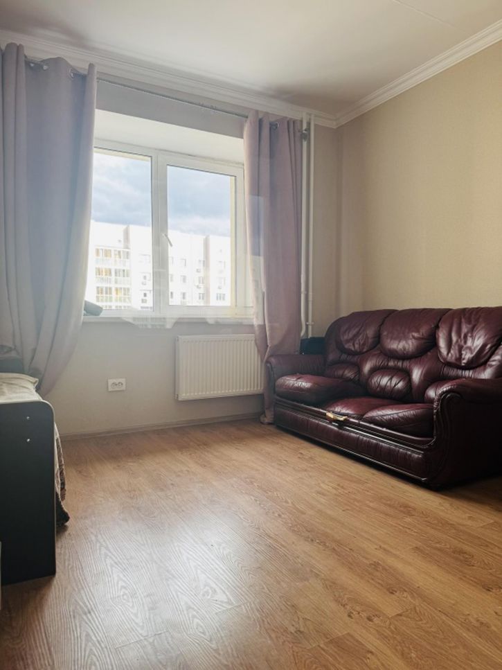 2-комн квартира Осетинская улица, 9