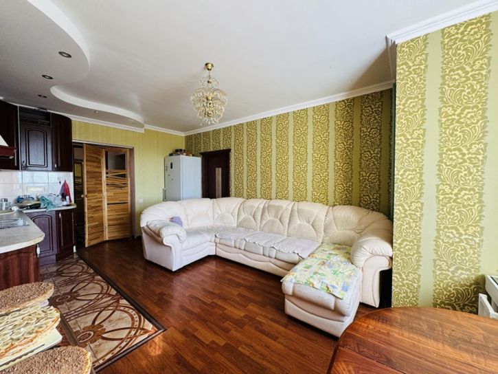 2-комн квартира Осетинская улица, 9