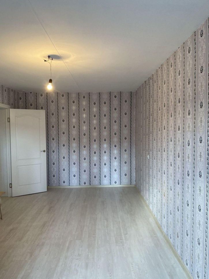 2-комн квартира Советской Армии улица, 127