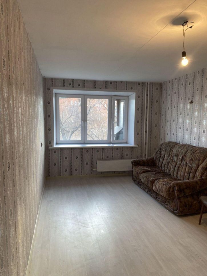 2-комн квартира Советской Армии улица, 127