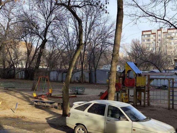 1-комн квартира Георгия Димитрова улица, 3