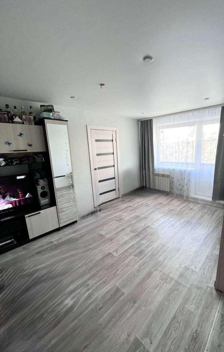 2-комн квартира Революционная улица, 158