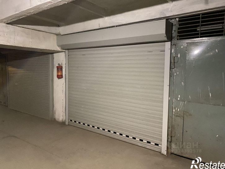 Гараж/парковка улица Братьев Коростелёвых, 79,  д. 79