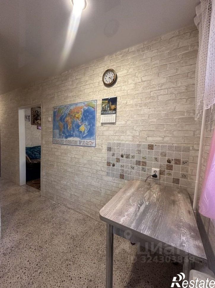 2-комн квартира 11-й кв-л, 24,  д. 24