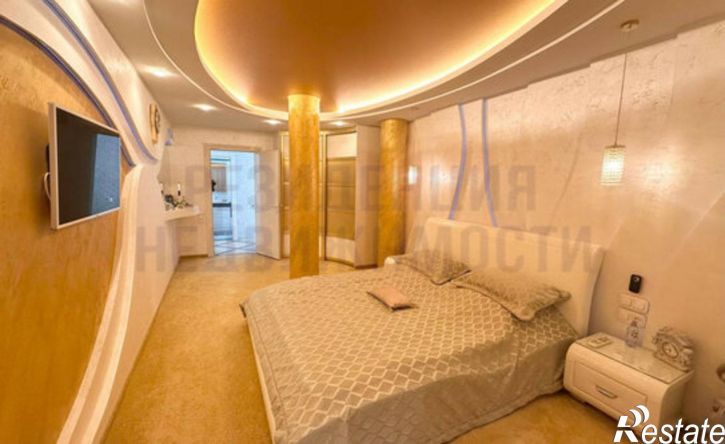 3-комн квартира улица Советской Армии, 240,  д. 240