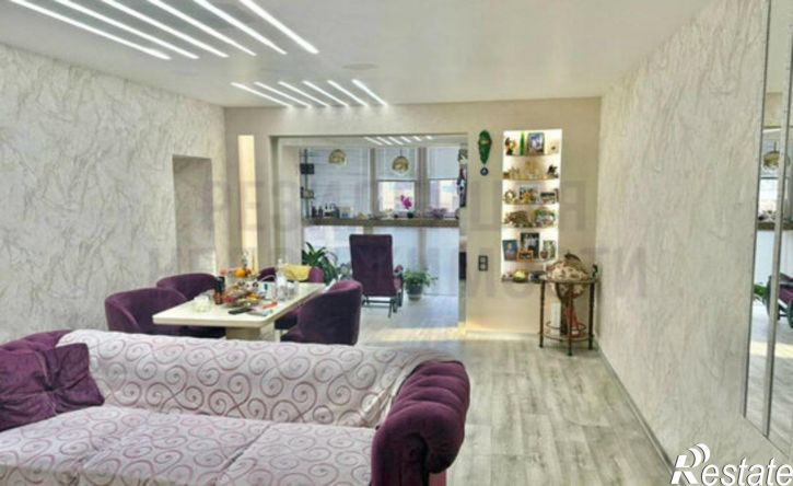 3-комн квартира улица Советской Армии, 240,  д. 240