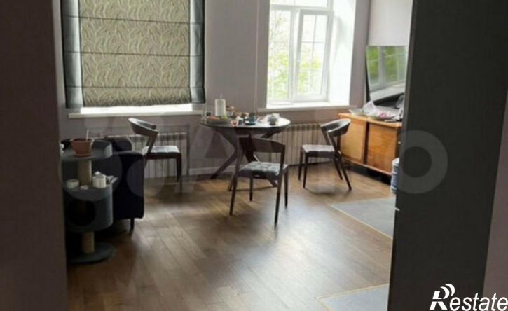 4-комн квартира улица Фрунзе, 140,  д. 140