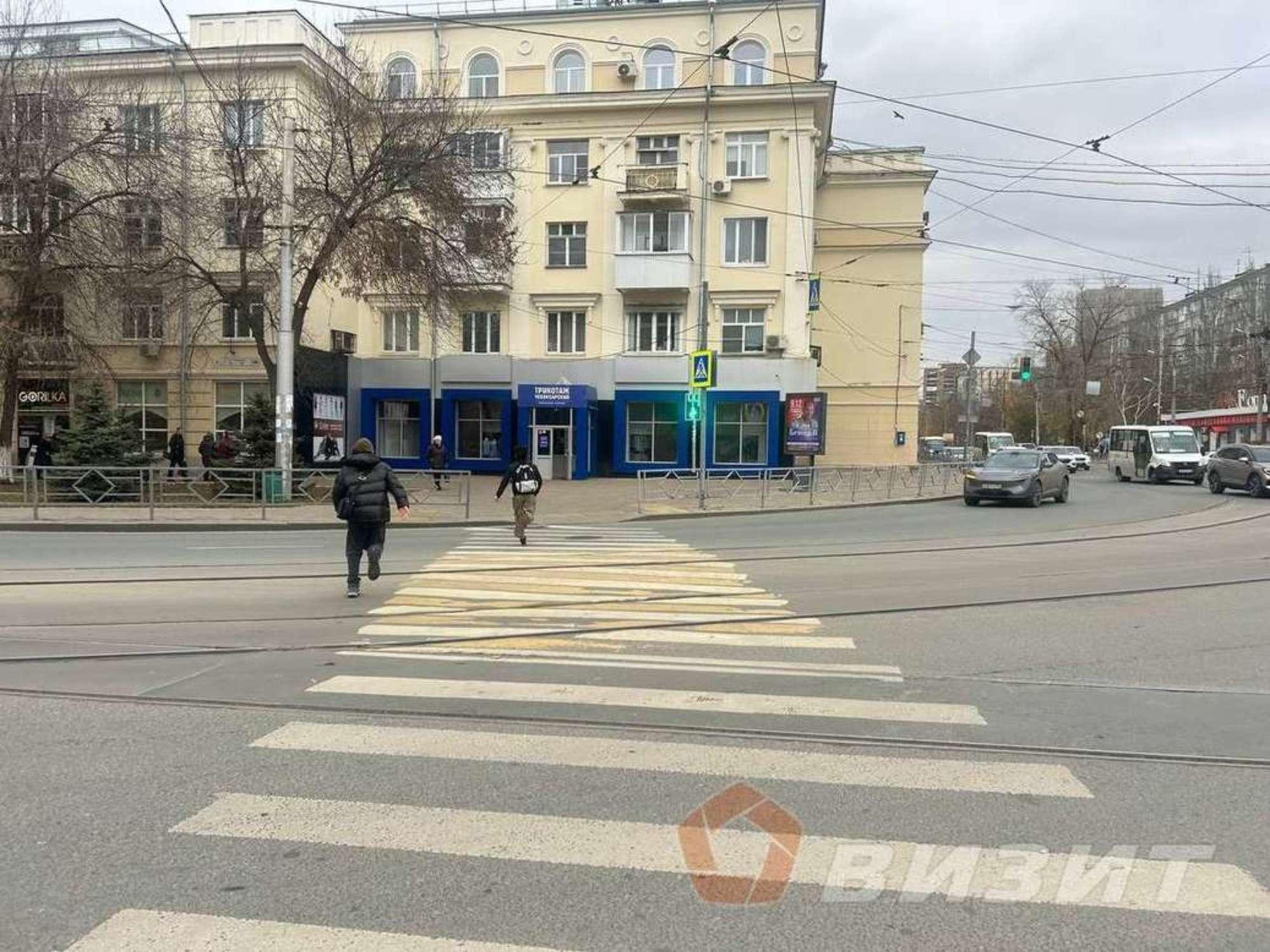 Сдать торговое помещение за 149 000 рублей на Мичурина улица, 8