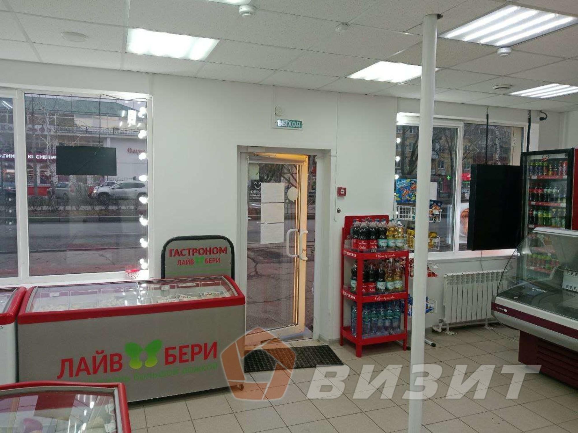 Сдать торговое помещение за 60 000 рублей на Революционная улица, 140а