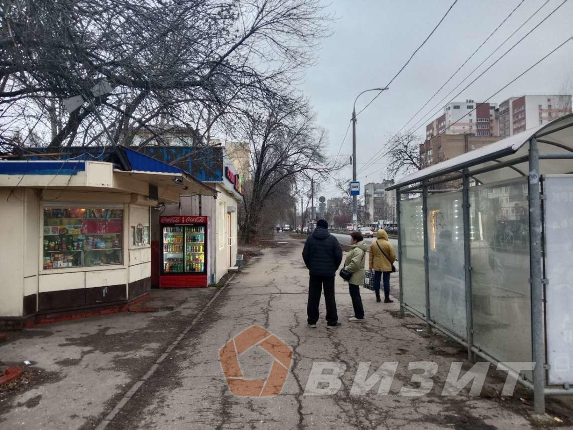 Сдать торговое помещение за 60 000 рублей на Революционная улица, 140а