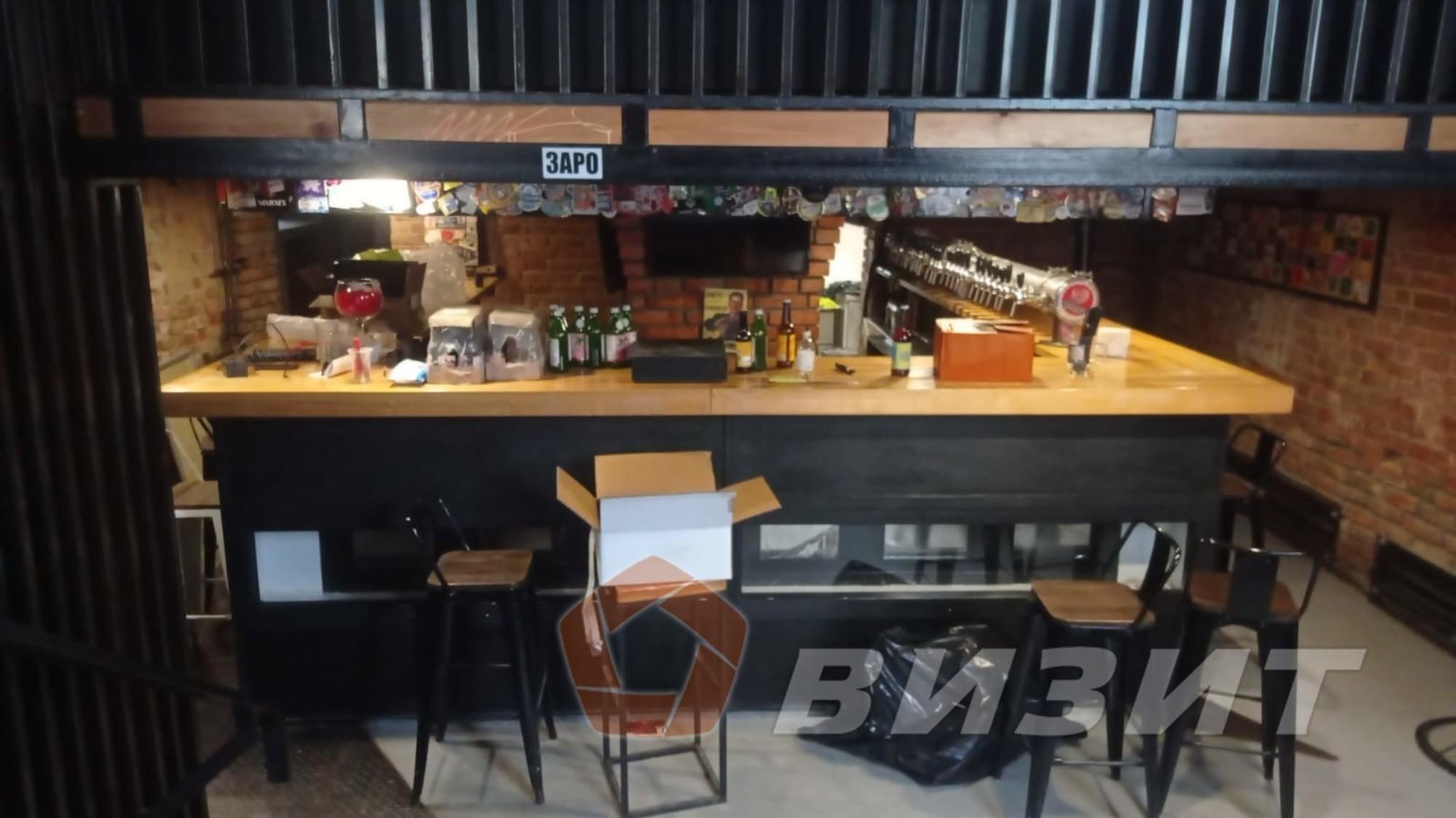 Сдать торговое помещение за 180 000 рублей на Молодогвардейская улица, 102