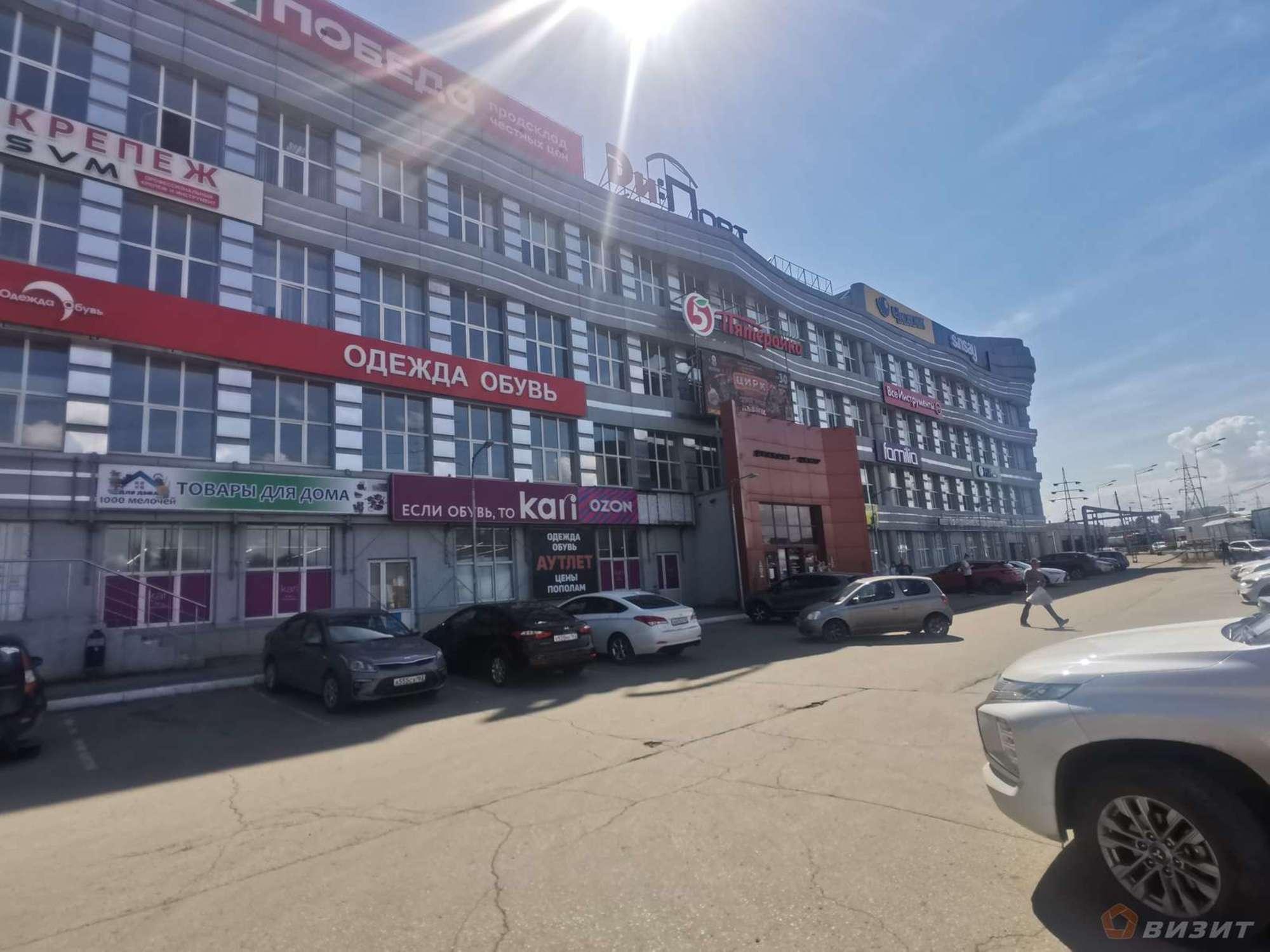 Сдать торговое помещение за 131 000 рублей на Заводское шоссе, 111