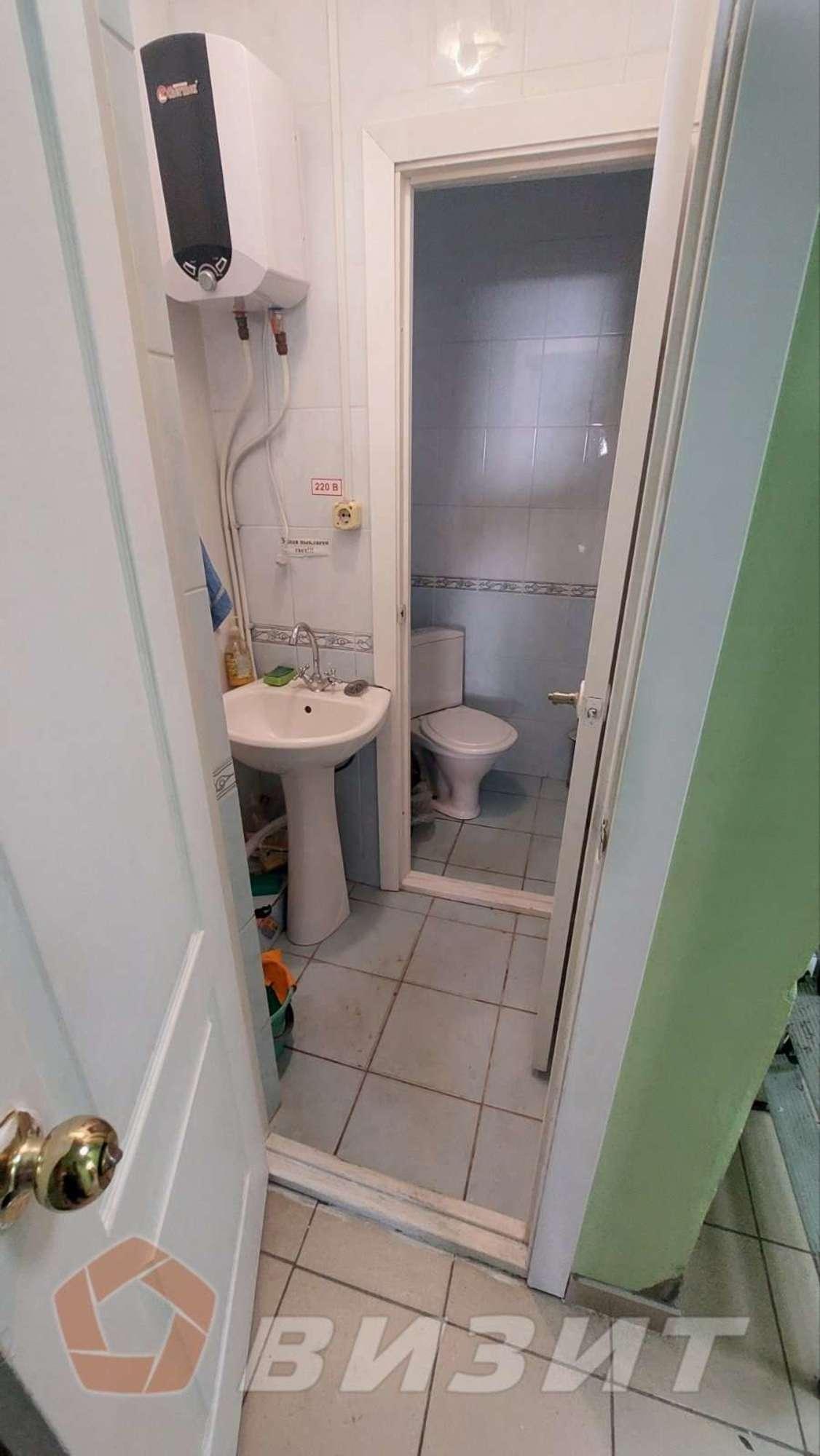 Сдать торговое помещение за 92 650 рублей на Победы улица, 5