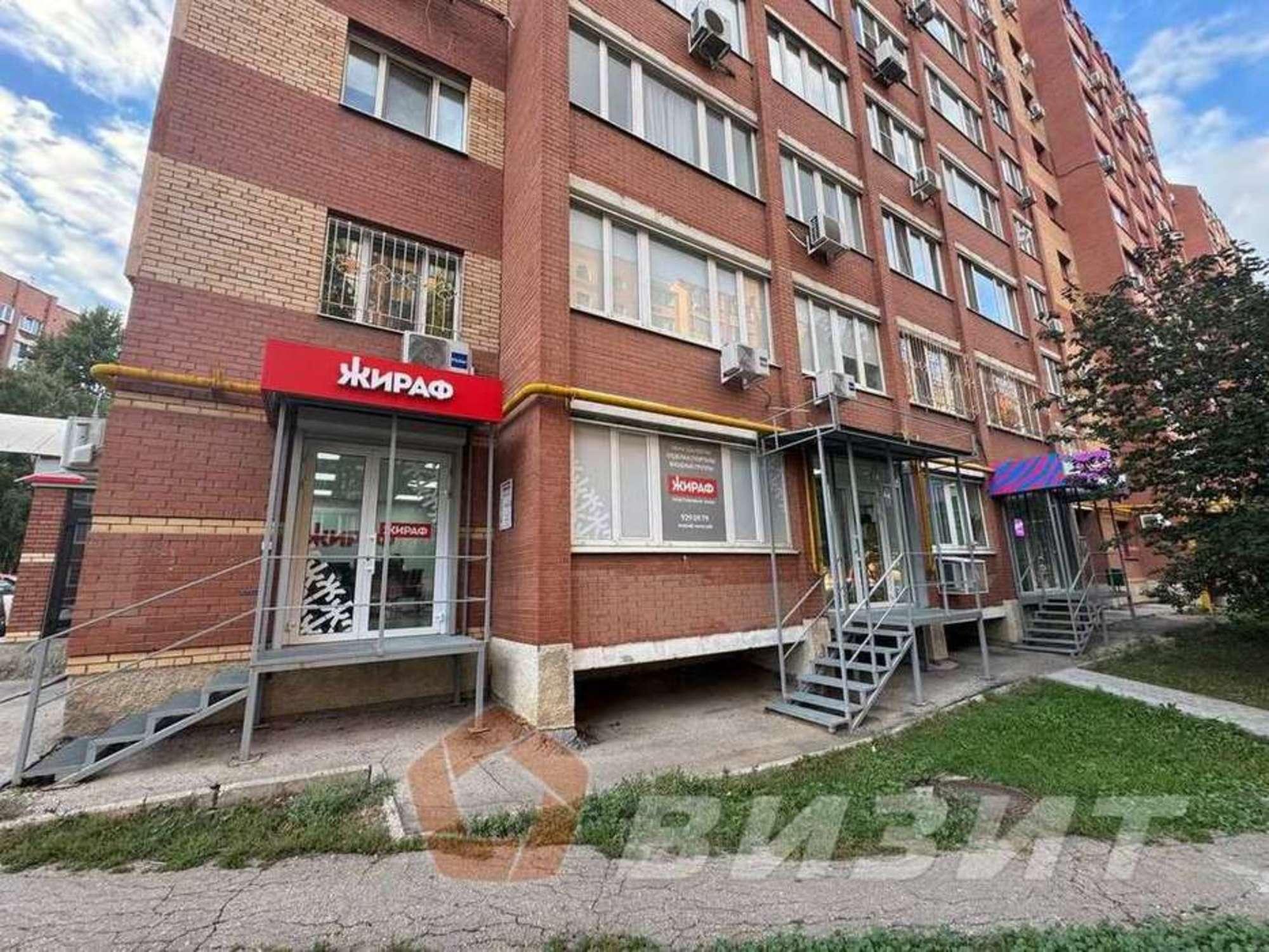 Сдать торговое помещение за 45 000 рублей на Победы улица, 4б