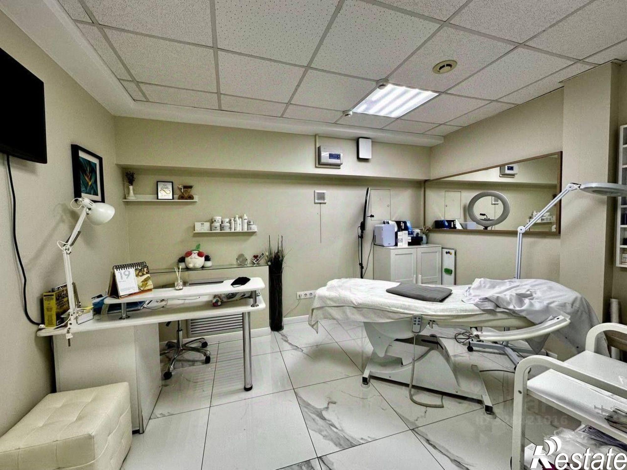 Купить помещение свободного назначения за 17 524 500 рублей на ул Садовая, 225