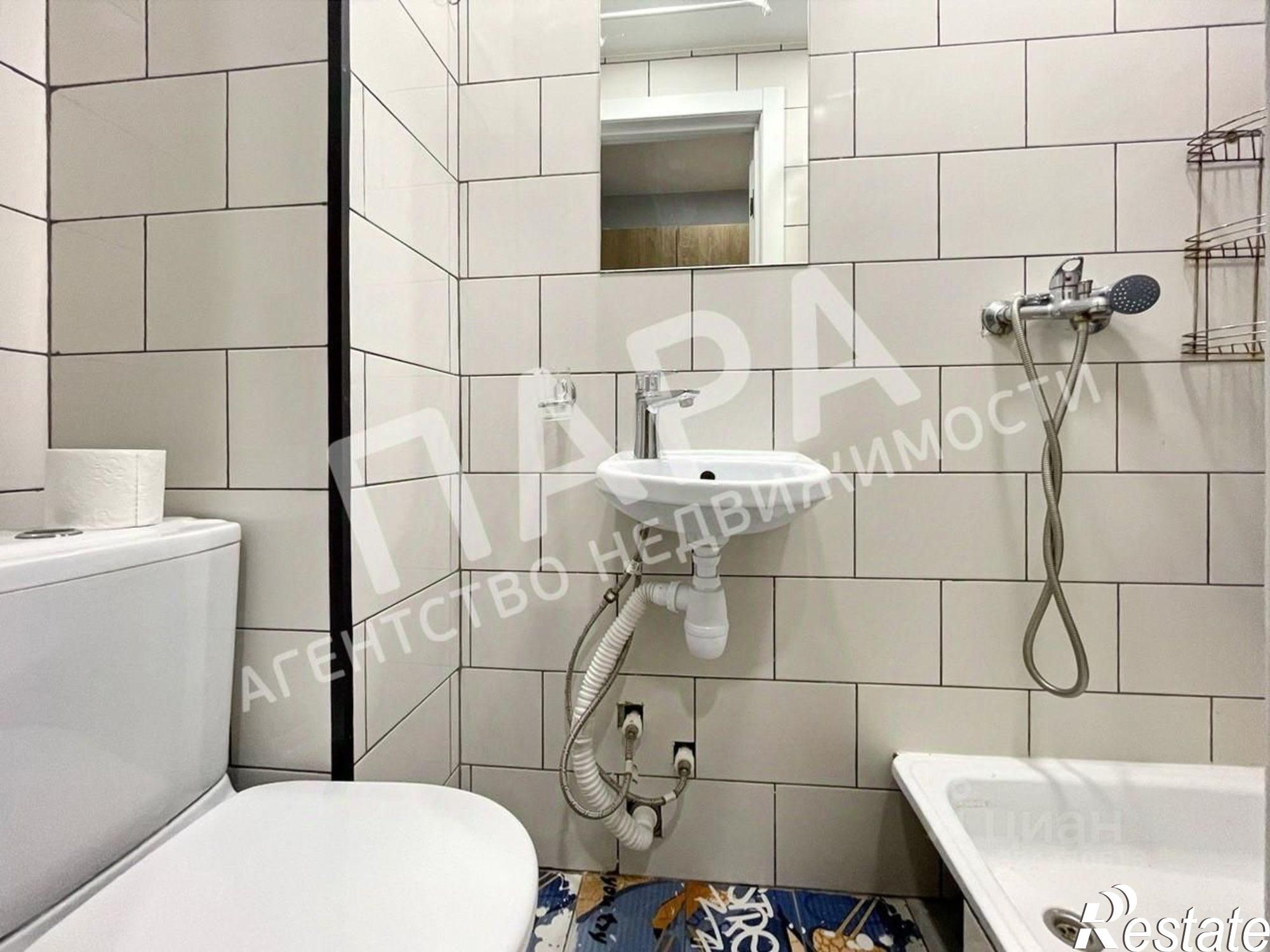 Сдать квартиру за 18 000 рублей на Заводское шоссе, 14литБ