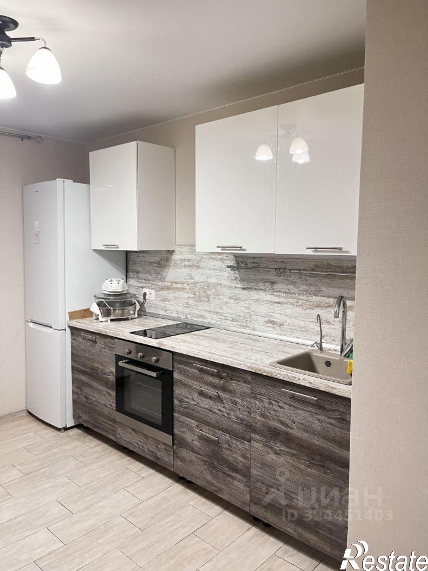 Сдать квартиру за 35 000 рублей на Революционная улица, 101В