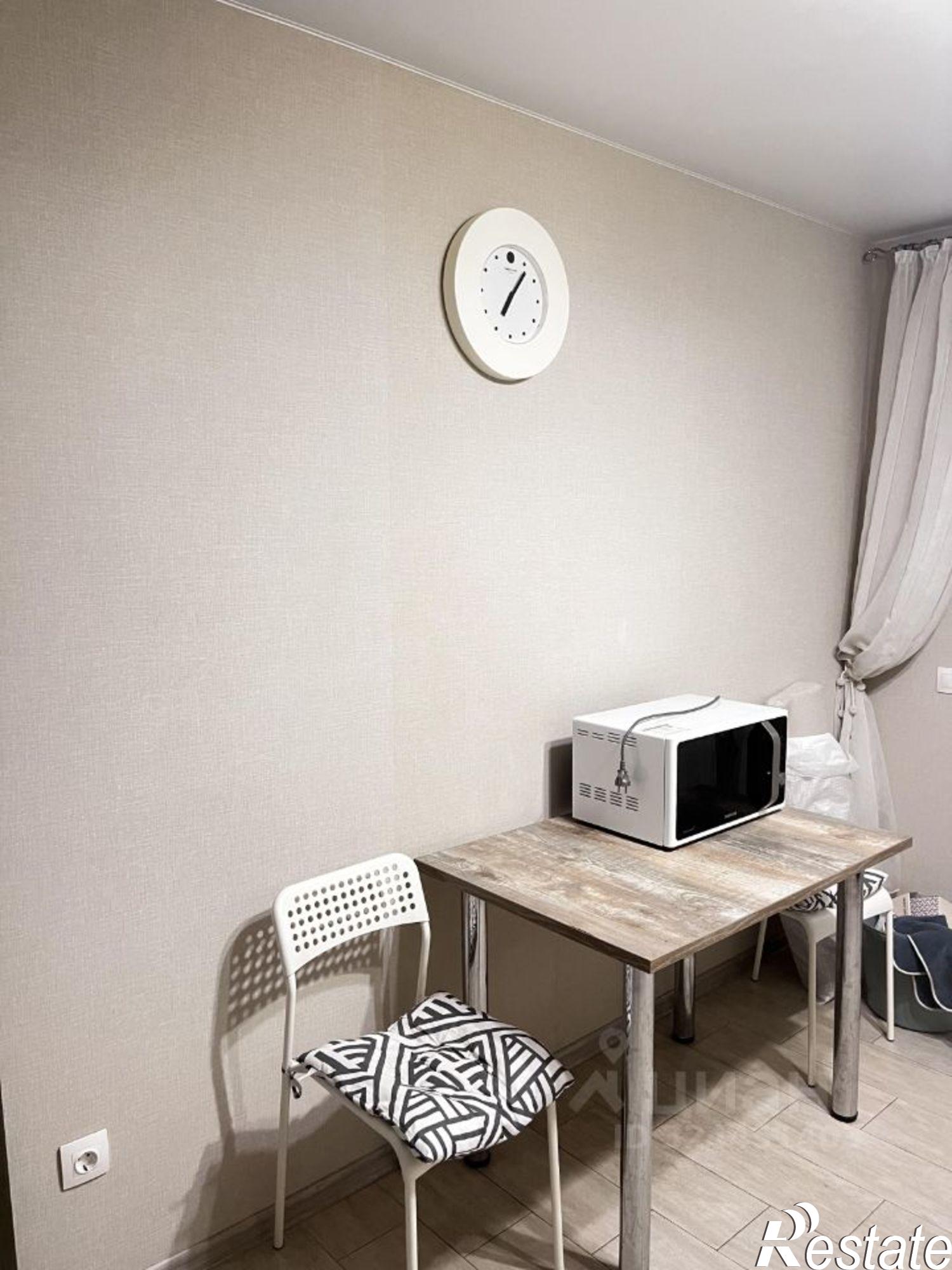 Сдать квартиру за 35 000 рублей на Революционная улица, 101В