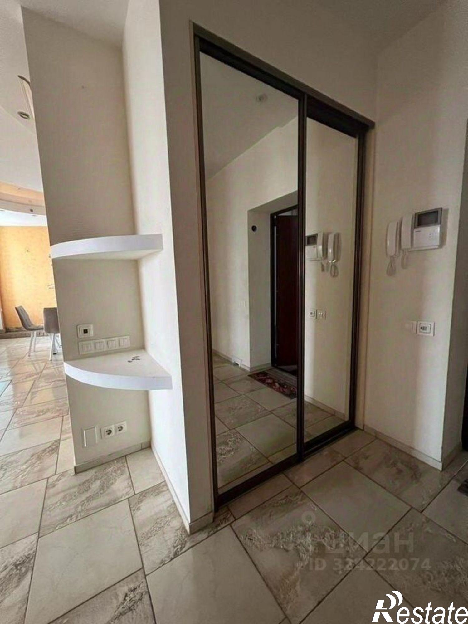 Сдать квартиру за 110 000 рублей на улица Осипенко, 3