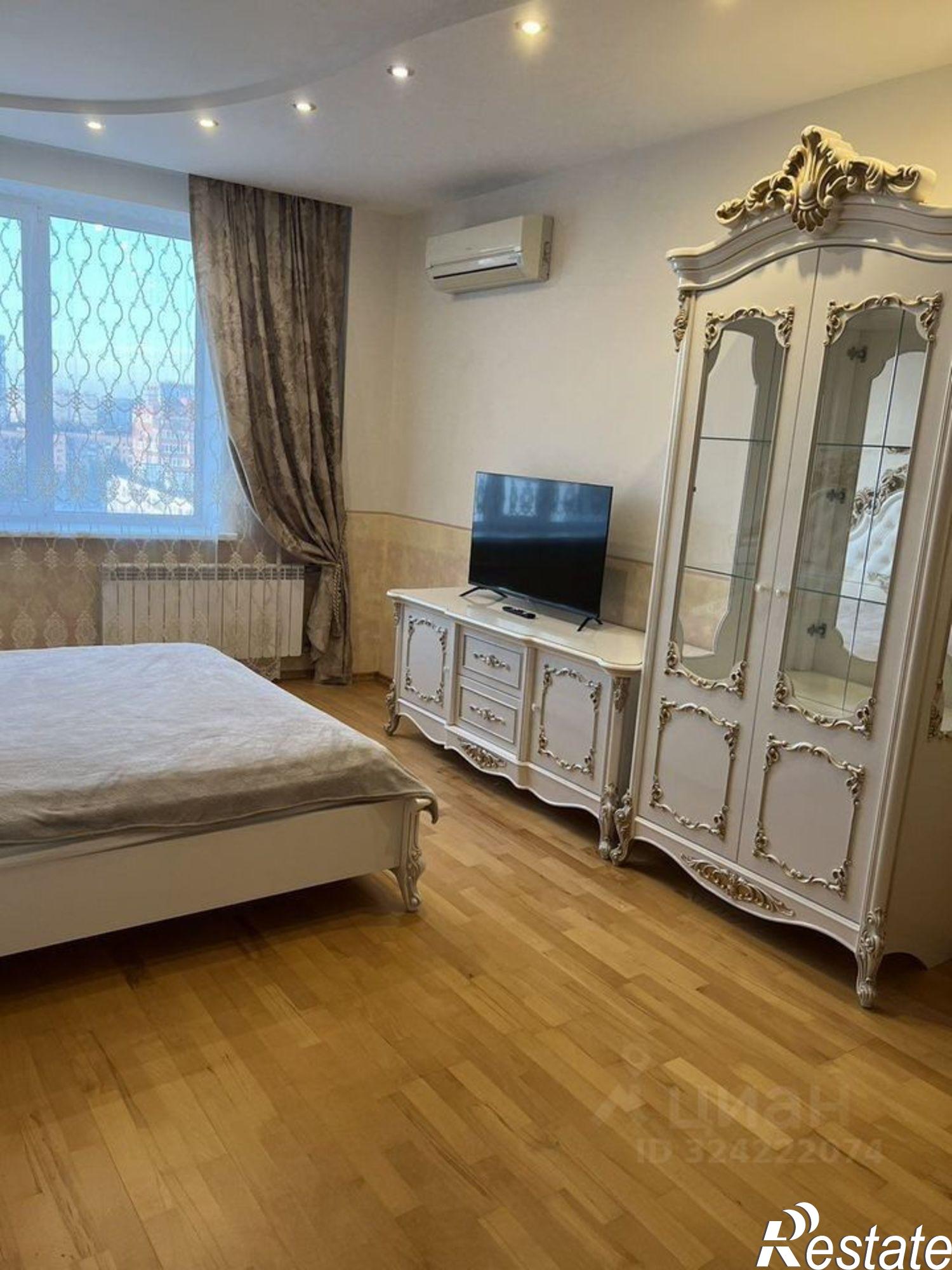 Сдать квартиру за 110 000 рублей на улица Осипенко, 3