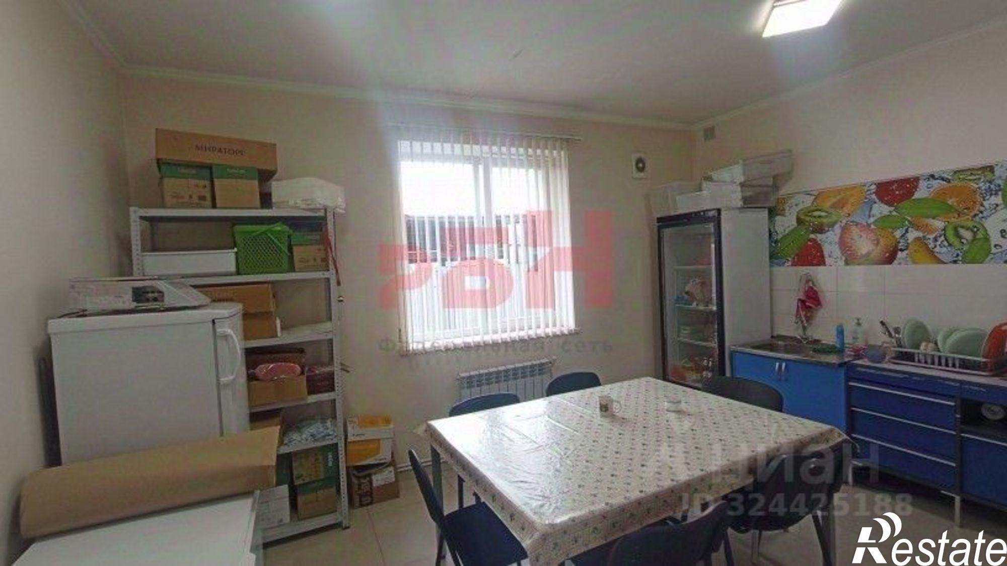 Купить производственную площадь за 270 001 000 рублей на Чановская улица, 85