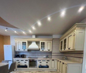 3-комн, 136кв м, этаж 13/13 улица Осипенко, 3