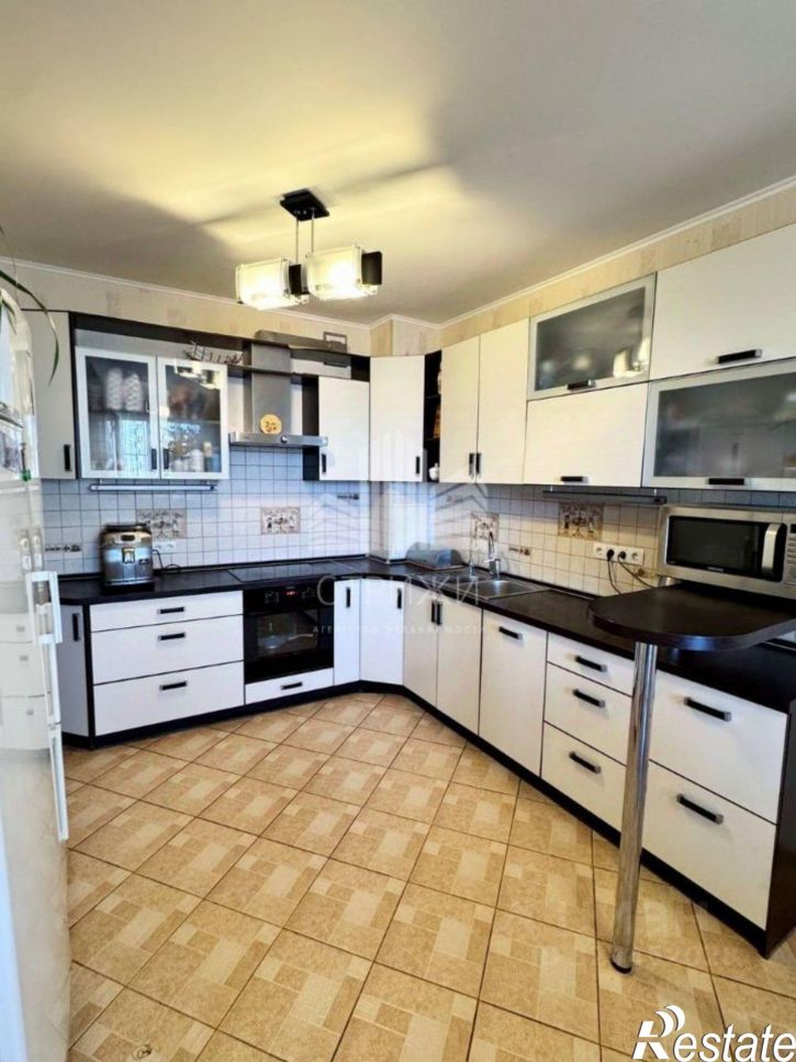 4-комн квартира ул Губанова, 20а,  д. 20а