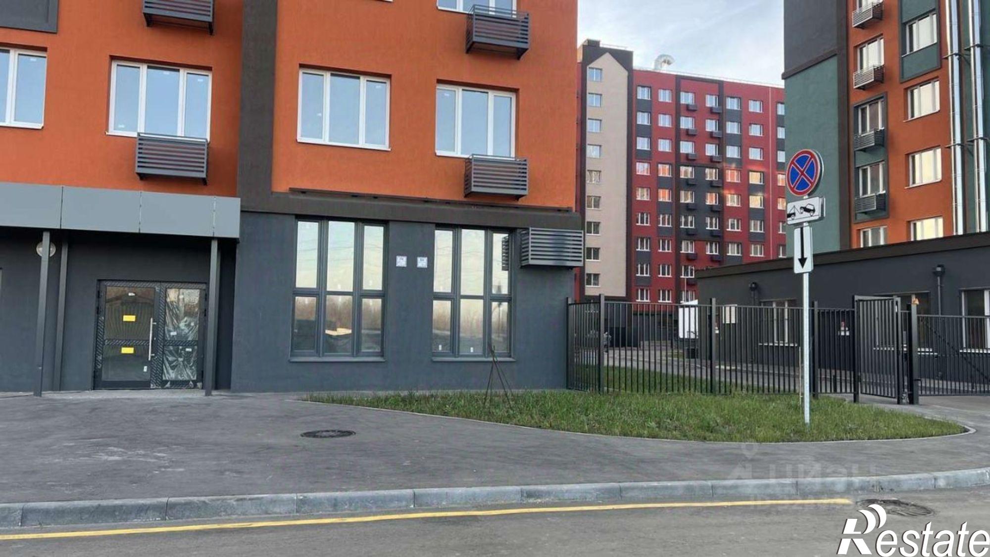 Сдать торговое помещение за 70 000 рублей на Центральная (свх Кряж) улица, 33