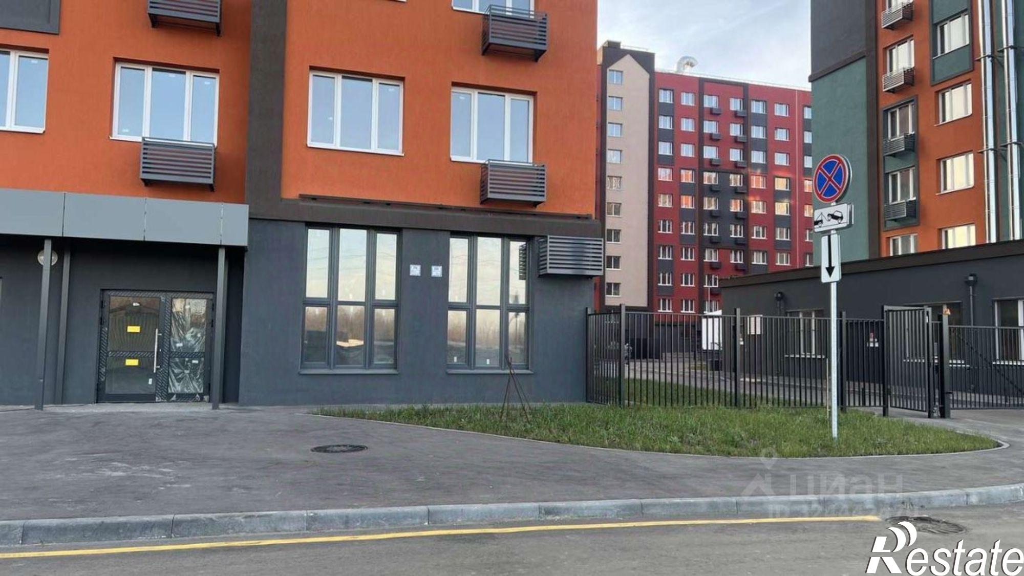 Сдать торговое помещение за 70 000 рублей на Центральная (свх Кряж) улица, 33