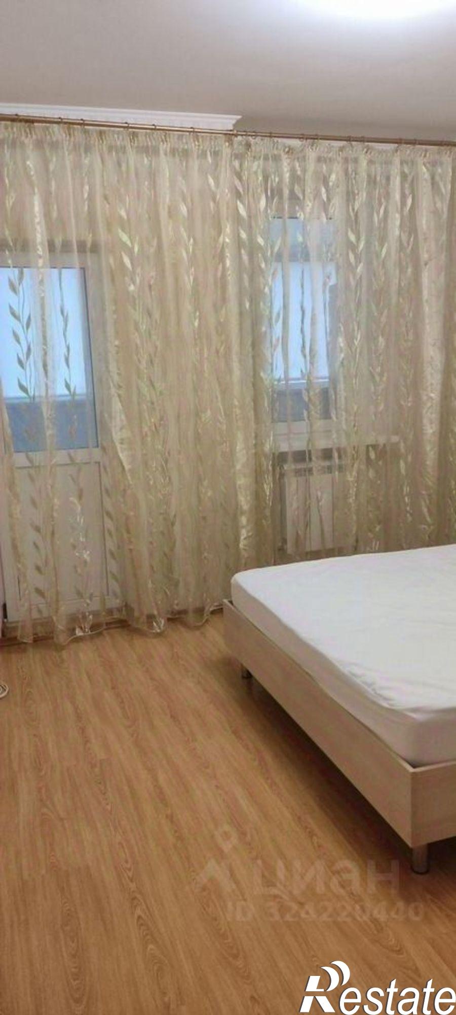 Сдать квартиру за 45 000 рублей на ул Революционная, 3