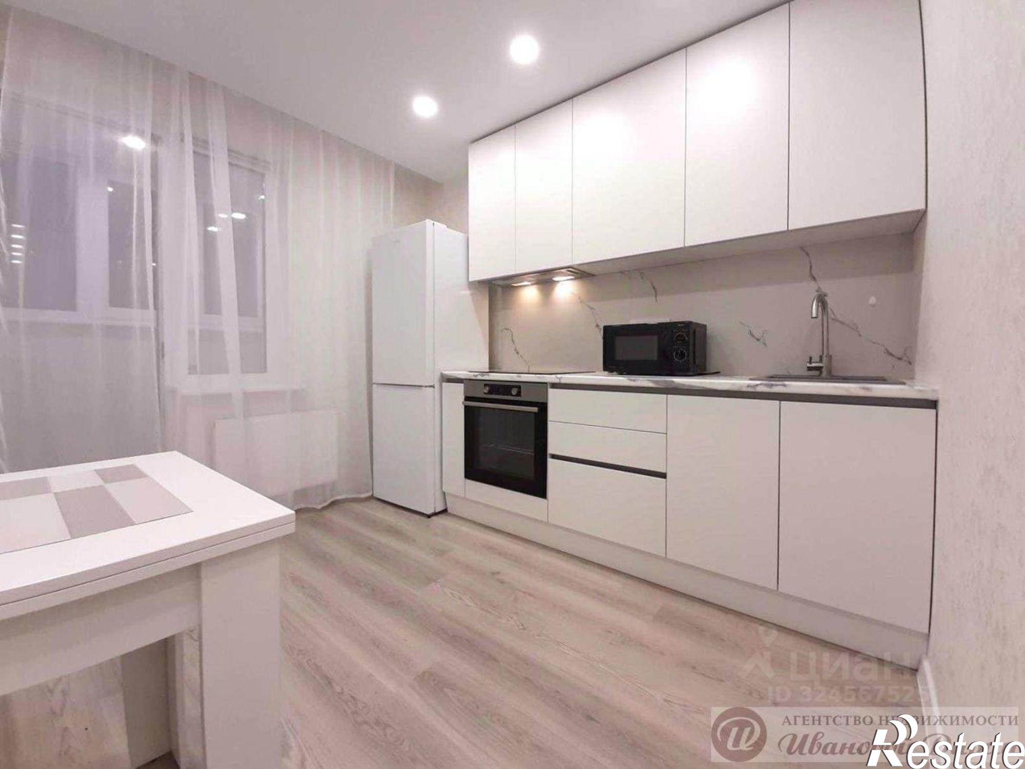 Сдать квартиру за 40 000 рублей на Революционная улица, 101В к2