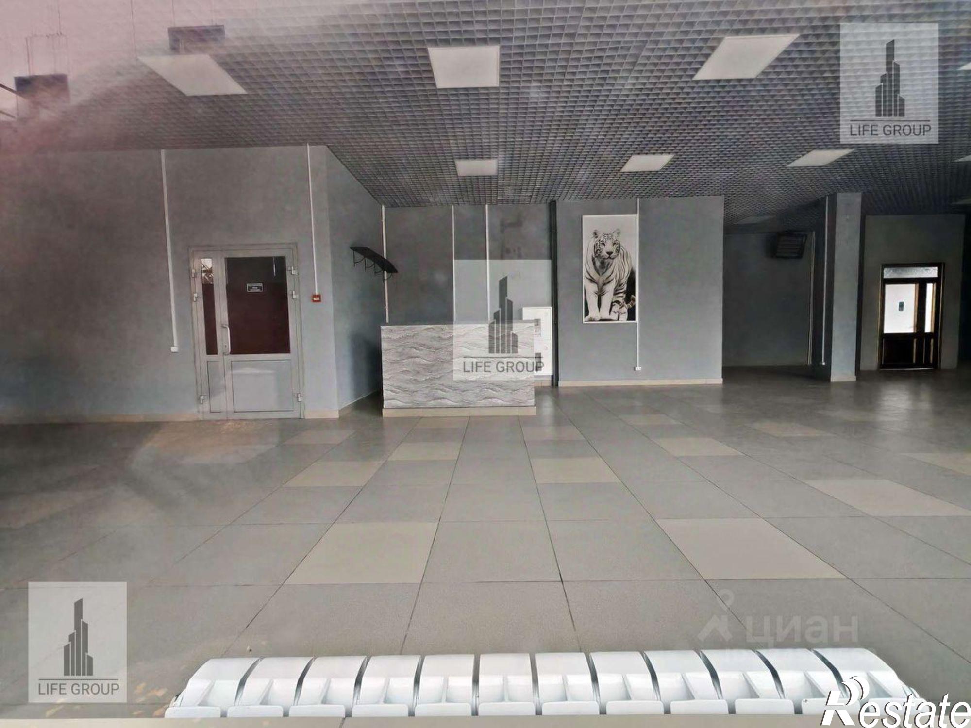 Сдать торговое помещение за 200 002 рублей на Центральная (свх Кряж) улица, 33