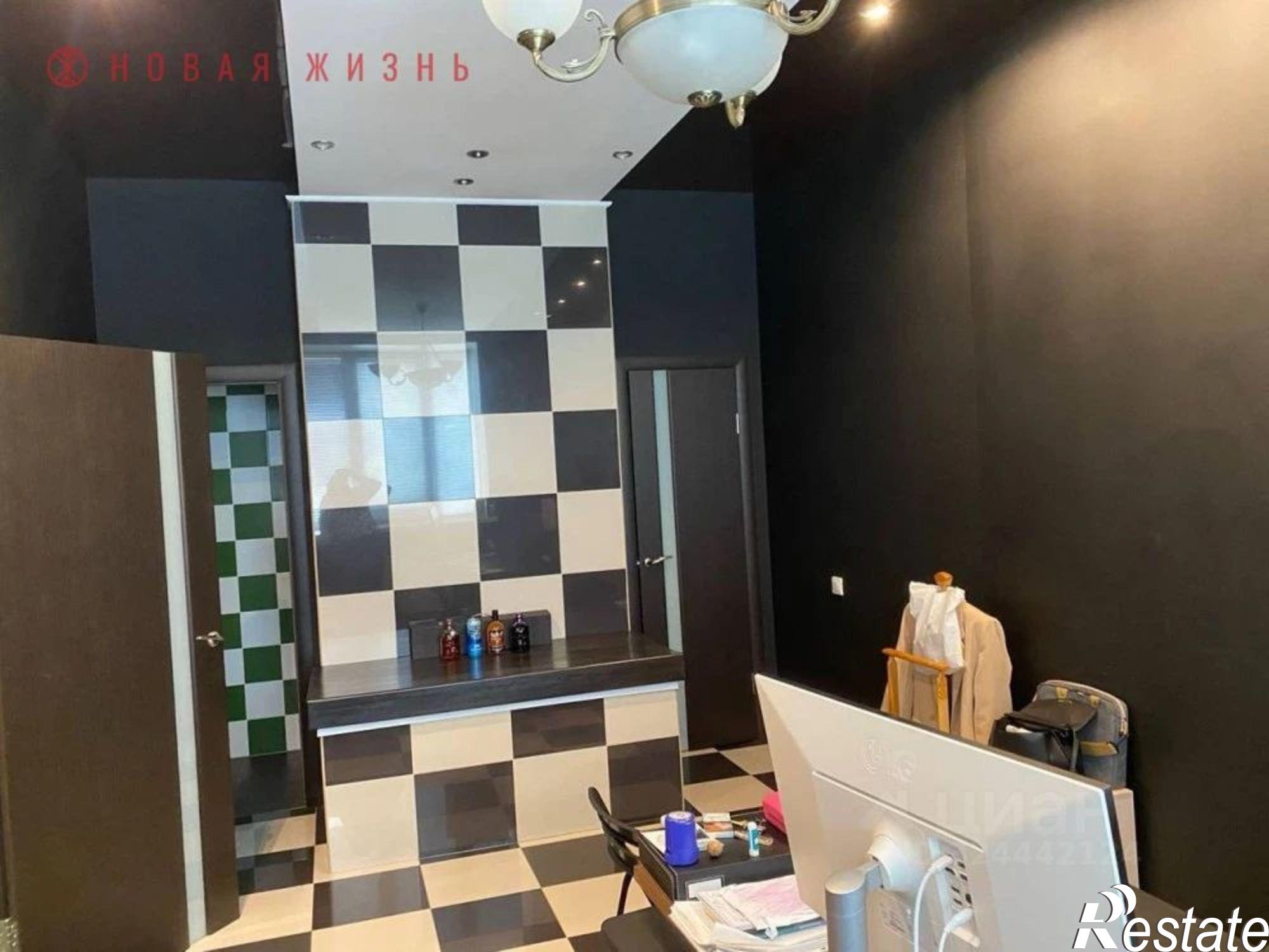 Купить помещение свободного назначения за 13 500 000 рублей на ул Аэродромная, 99а