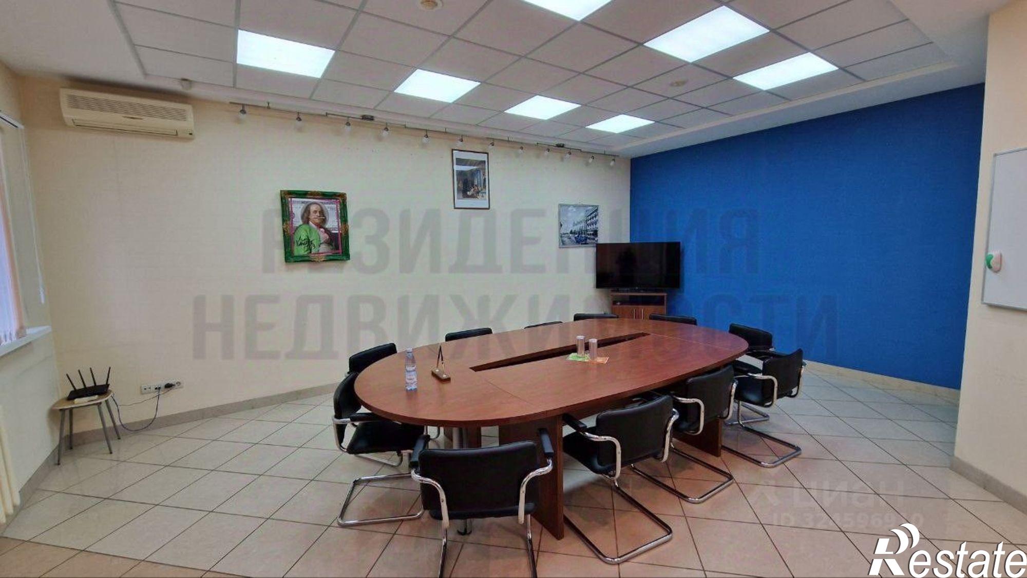 Купить офис, помещение под офис за 25 000 200 рублей на Революционная улица, 70 лит2