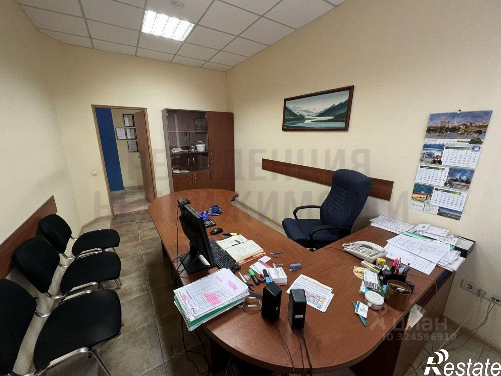 Купить офис, помещение под офис за 25 000 200 рублей на Революционная улица, 70 лит2