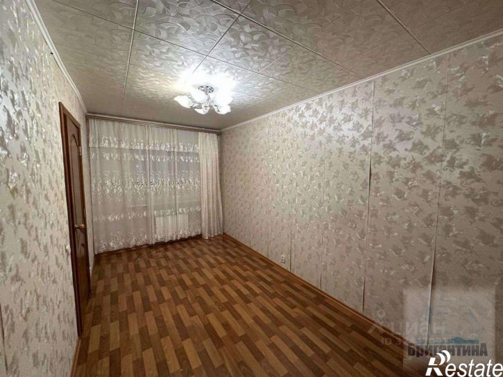 2-комн квартира улица Александра Матросова, 96,  д. 96