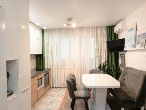 Продажа 3-комн квартиры Советской Армии улица, 105