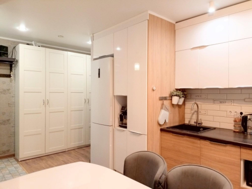 Продажа 3-комн квартиры Советской Армии улица, 105