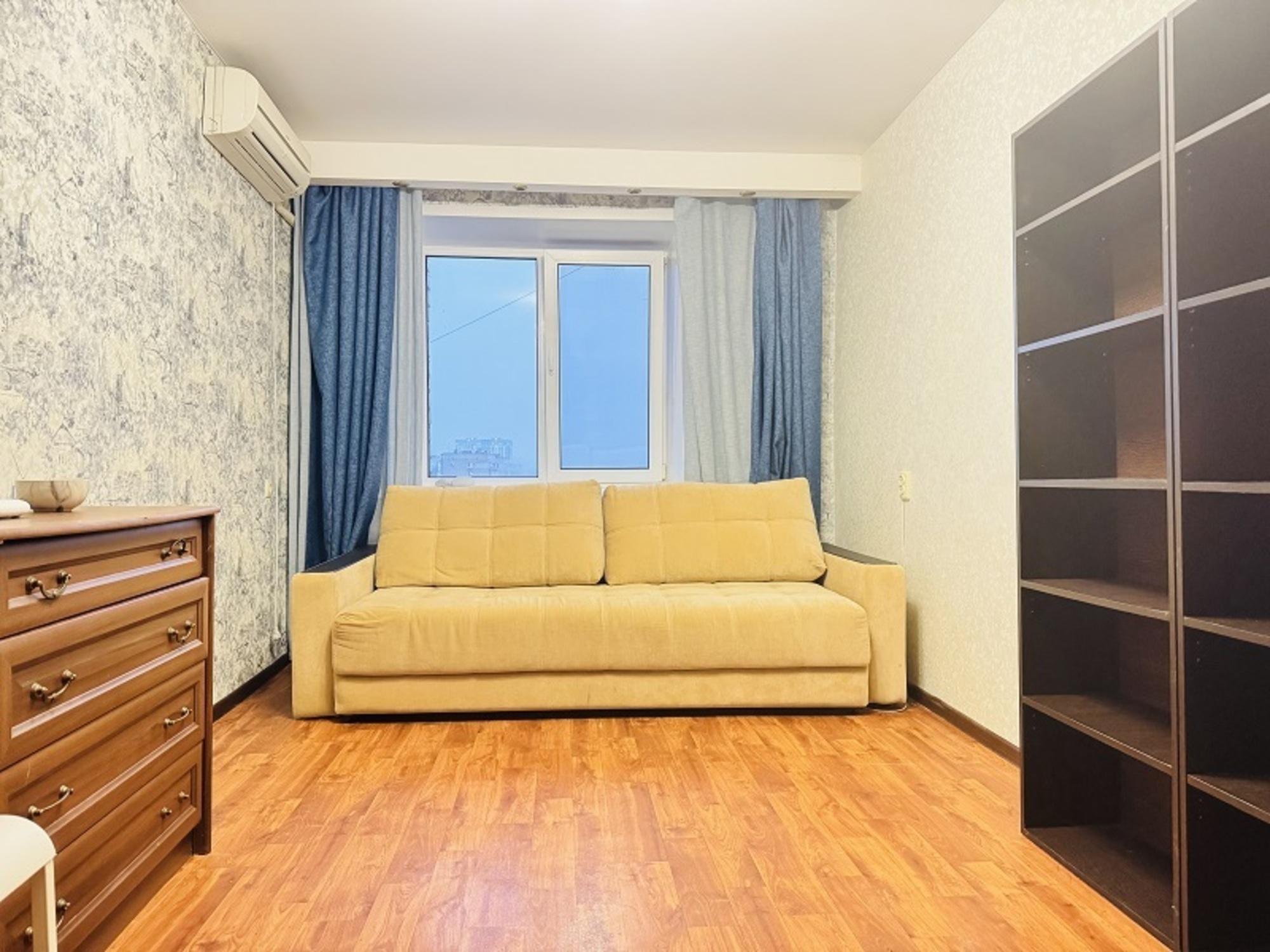 Купить комнату за 3 300 000 рублей на Советской Армии улица, 5