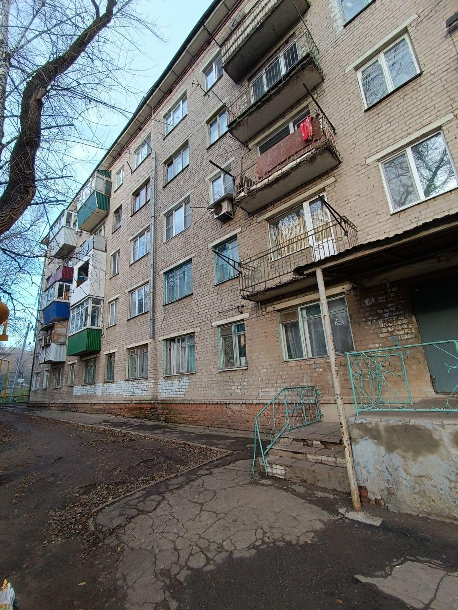 Купить комнату за 1 900 000 рублей на Александра Матросова улица, 13А