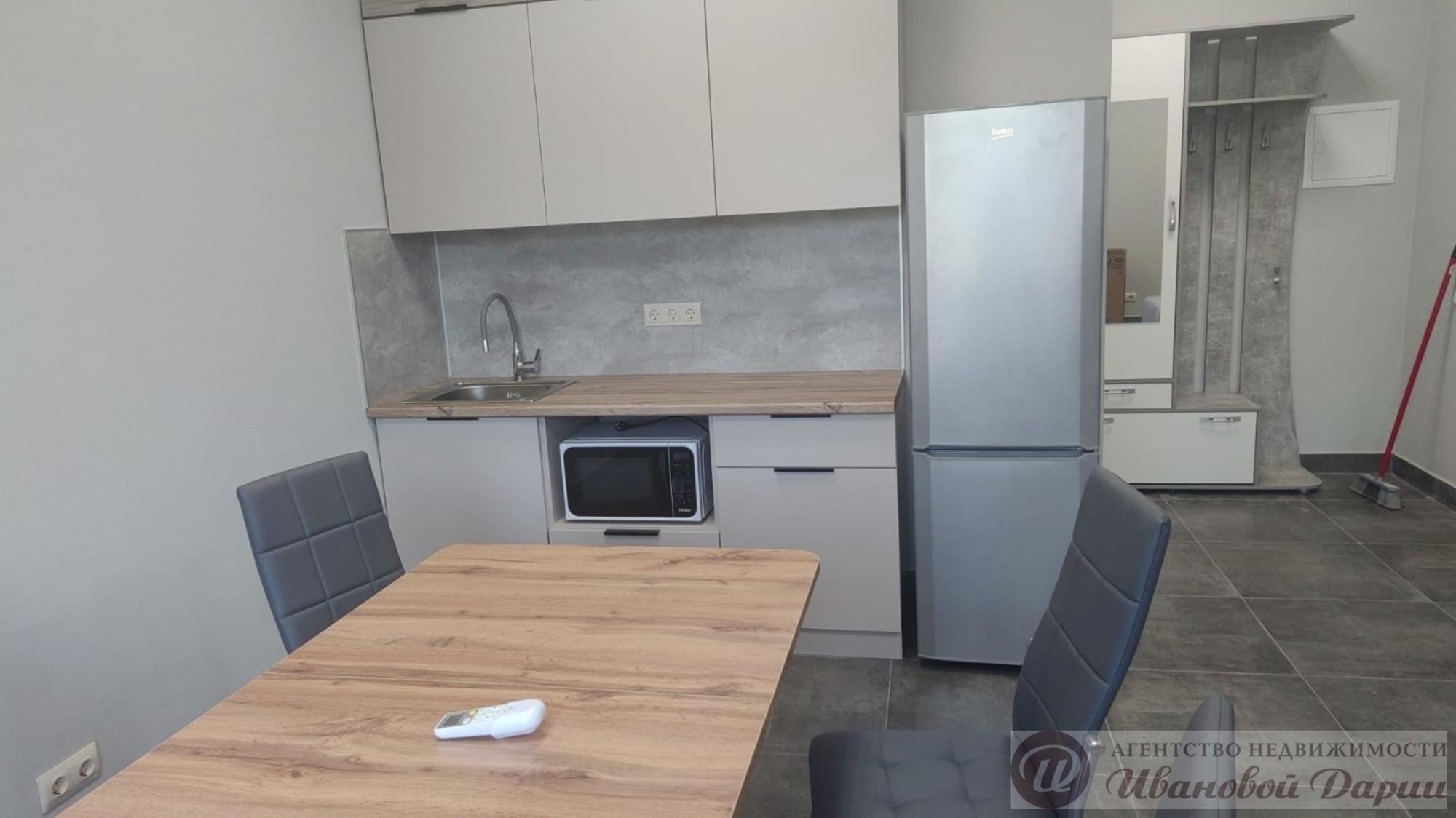 Сдать студию за 23 000 рублей на Южный проезд, 447