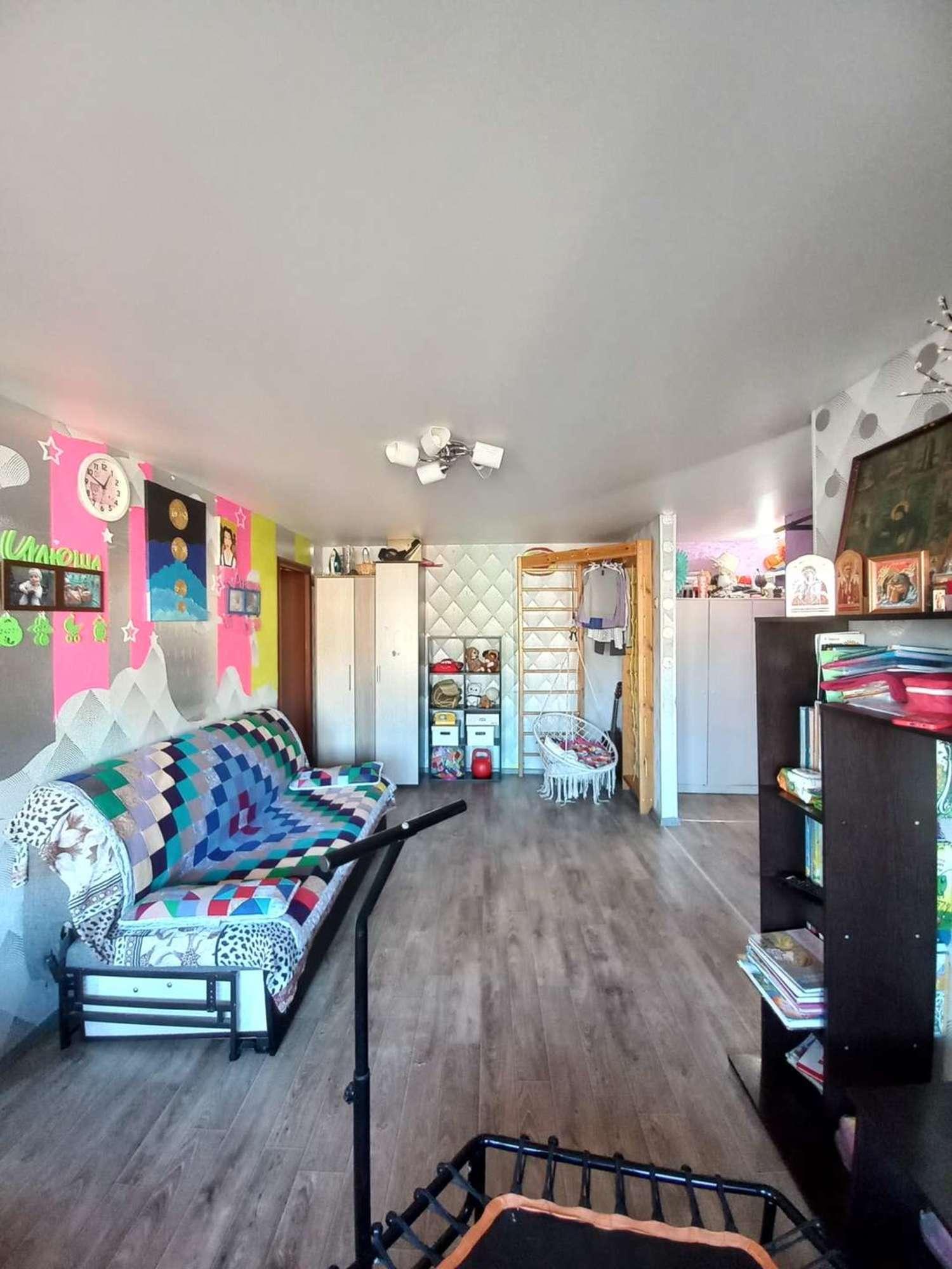 Купить квартиру за 3 200 000 рублей на Калининградская улица, 4