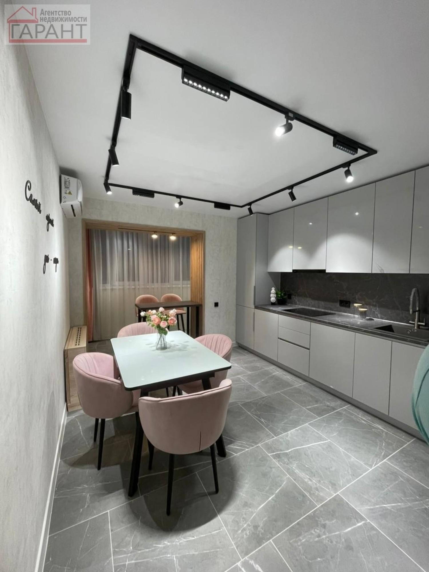 Купить квартиру за 9 490 000 рублей на Черемшанская улица, 162