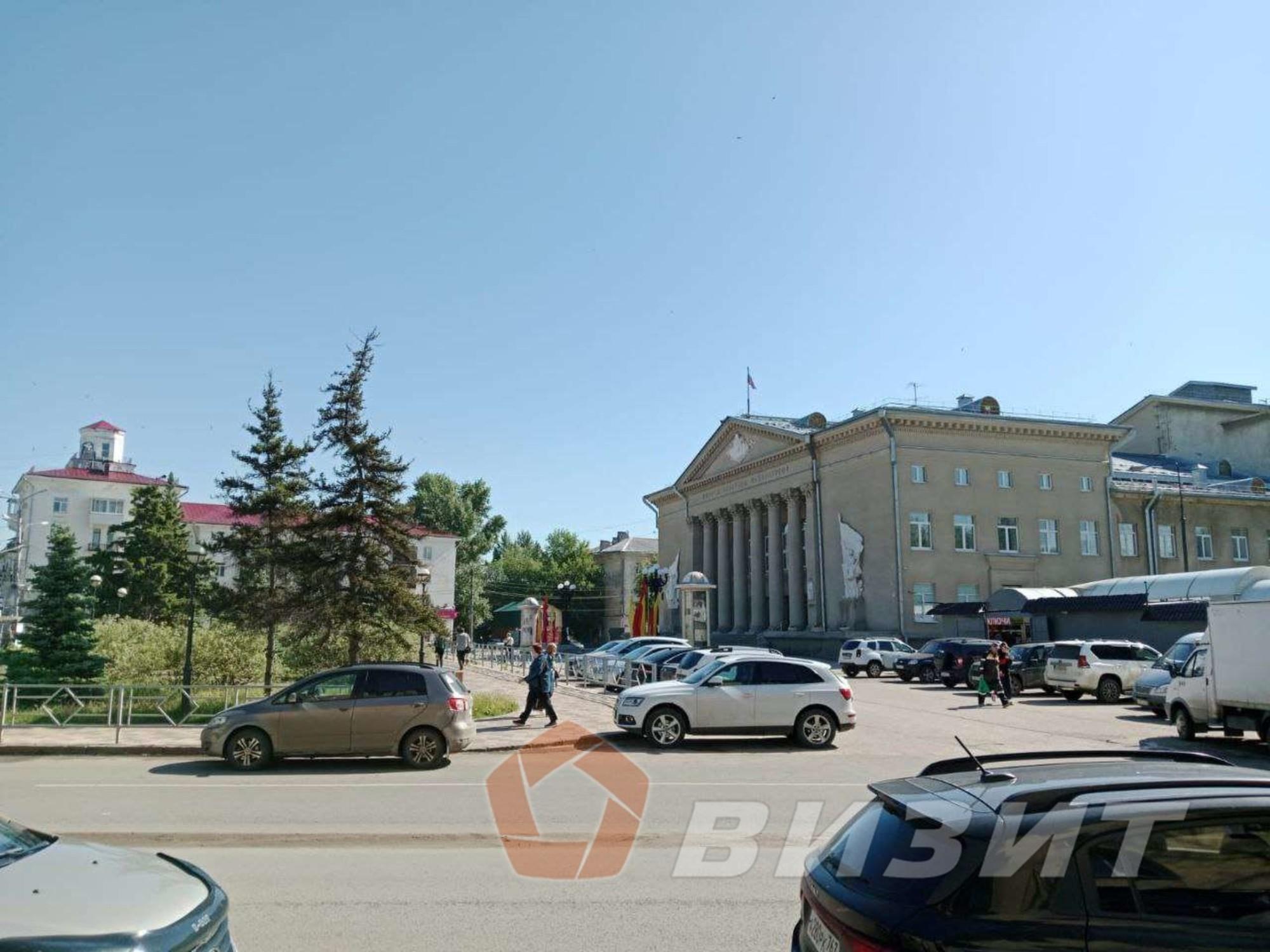 Купить торговое помещение за 12 900 000 рублей на Металлургов проспект, 73