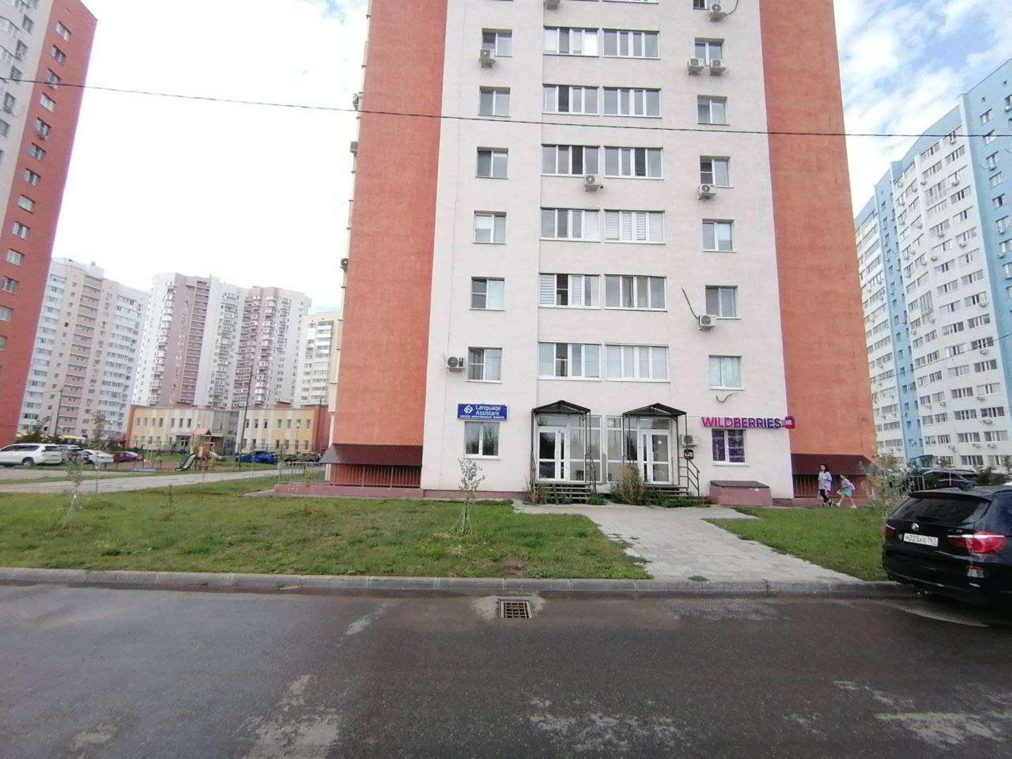 Купить торговое помещение за 8 500 000 рублей на Виталия Талабаева улица, 4