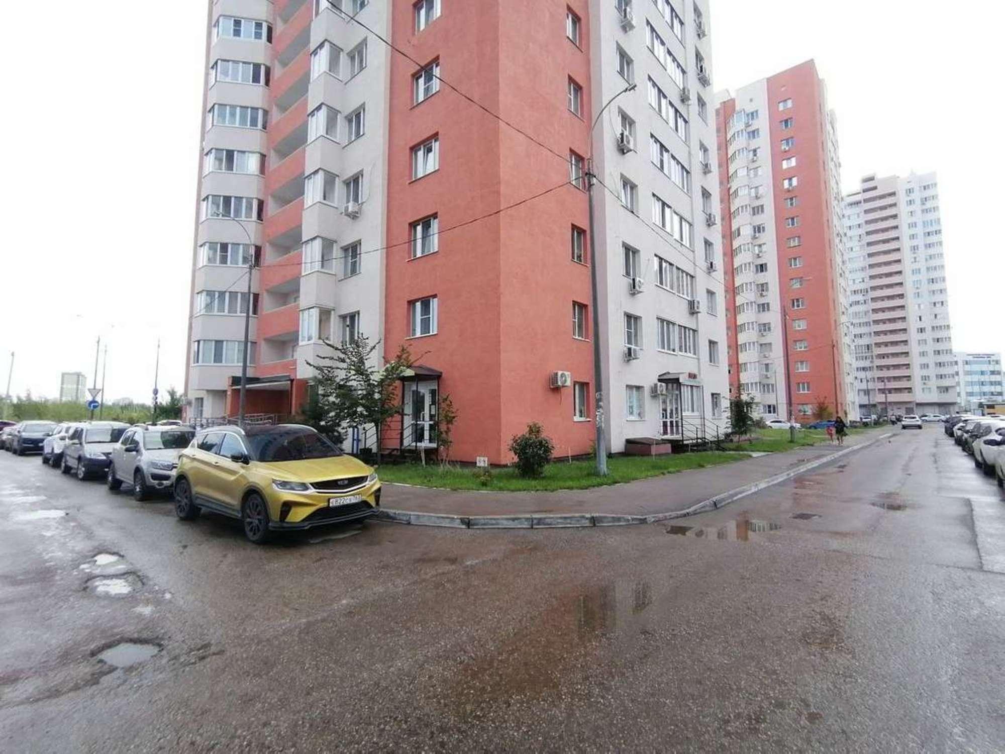 Купить торговое помещение за 8 500 000 рублей на Виталия Талабаева улица, 4